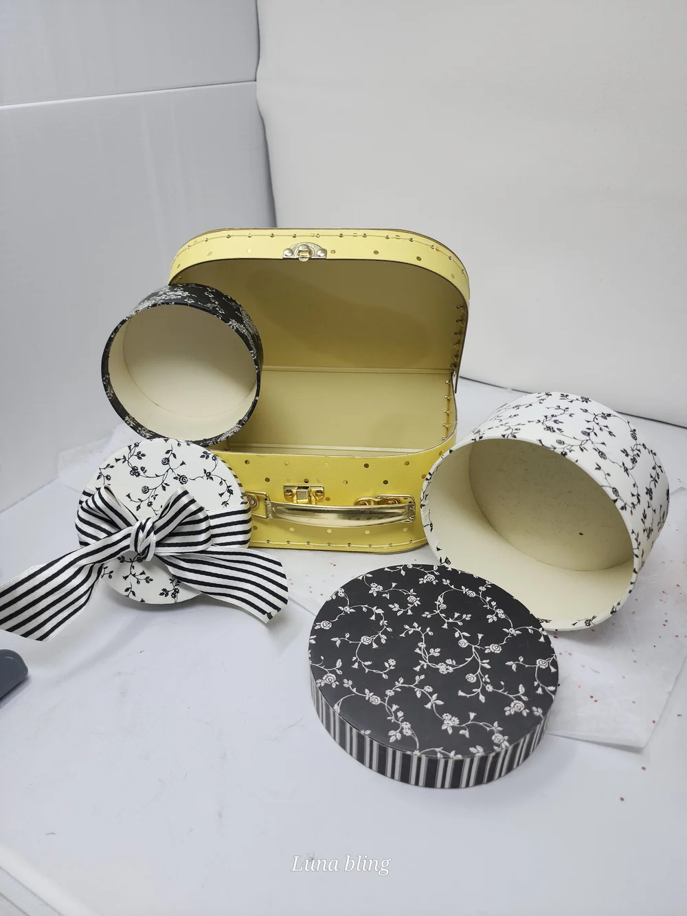 Yellow Polka Dot Mini Carry Case with Gold Studs